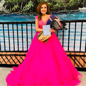 Meet your Posher, Maggie